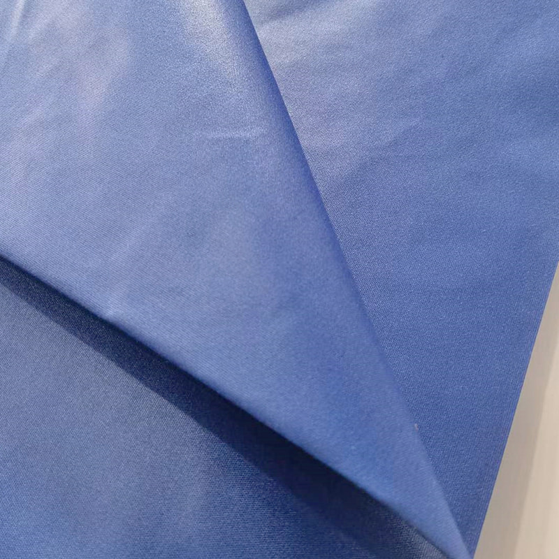TMIE-08-1-3 Pânză de rochie respirabilă Lățimea 115CM Greutate 90GSM Ingredient Poliester Vopsit cu țesătură netedă de poliester din popelin lustruit