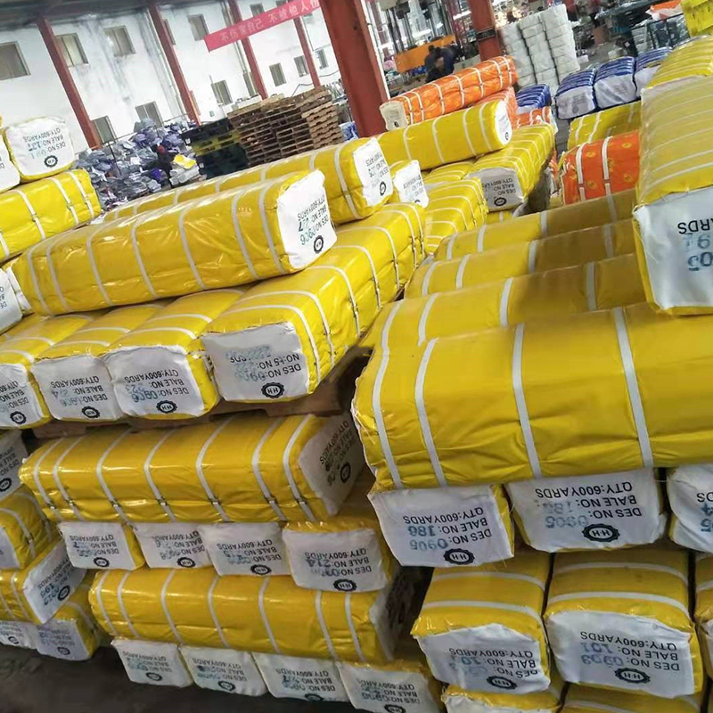 TMIE-06-7 Țesătură cu lățime îngustă de înaltă densitate 95gsm 100gsm 105gsm 110gsm 115gsm Țesătură cu ceară de imprimare din poliester